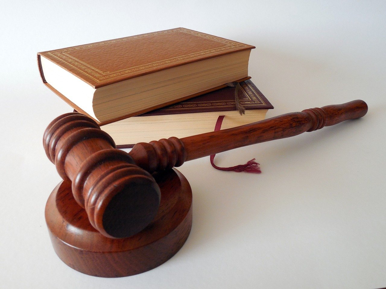 Court judge gavel